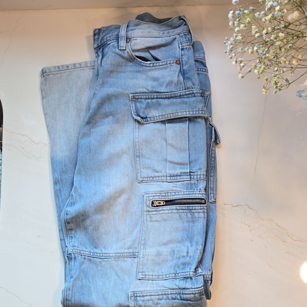 Alice + Olivia | Cay High Rise Wide Leg Baggy Cargo Jeans - Picture 7 of 9